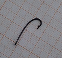 Крючки на зубаря черные . Креветка - 5. мм  Блек никель, т, широкое колечко (  Maruto C40 HW # 10 по мировой шкале крючков)