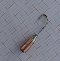 Пуля на сига  ленка медь латунунь с Стримерным крючком № 10 мм вес - 8 грамм Крючок выдержит 30 кг