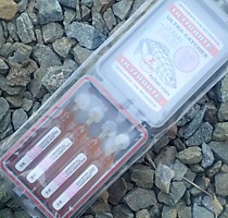 ULTRABITE 010  PLIE POISSON PLAT   Ультрfбайт Усилитель клева для морских рыб  возле дна  воды в Пенале ( Розовая  полоса)  Цена за 4 ампулы в пенале  ULTRABITE 010  PLIE POISSON PLAT   Ультрfбайт Усилитель клева для морских рыб  возле дна  воды в Пенале ( Розовая  полоса)  Цена за 4 ампулы в пенале