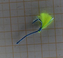 муха на корюшку зубатку голубой угорь №6 мм с мухой лимонно- голубая Плазма