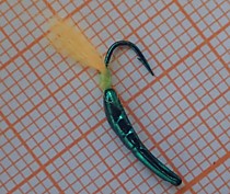 Зимние вольфрамовые блесна на корюшку для Приморья Зеленый Малек 0.4 грамм  и мохер UV Атлас Оранжевый  морковка на корюшка 