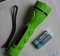 УФ фонарик  широкого луча водостойкий противоударный ( зеленый обрезиненый)   УФ фонарик зеленый